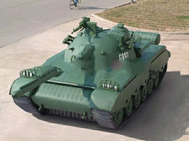 安顺充气坦克战车